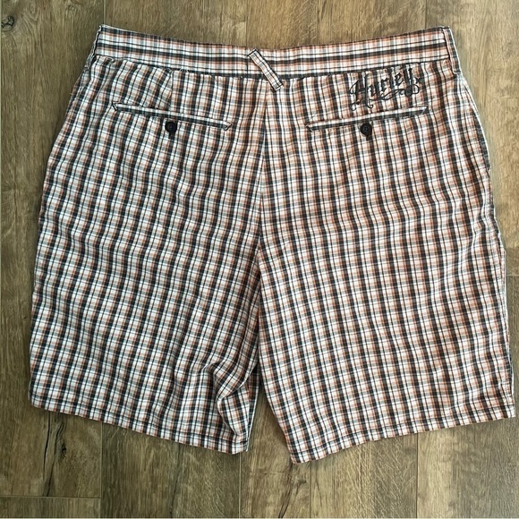 Hurley Flat Front Plaid Bermuda Casual Shorts - Picture 2 of 6
